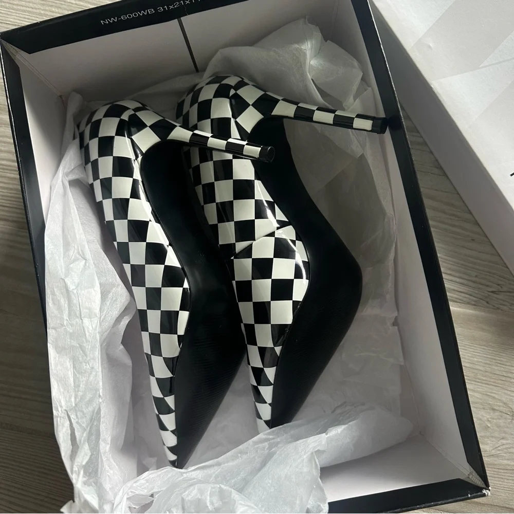 Nine West Black and White Checkered Pumps - Picture 4 of 5